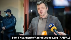 Семен Семенченко раніше заявив, що ніякої незаконної діяльності не вів, а ця справа – «провокація російських спецслужб, які ввели в оману СБУ»