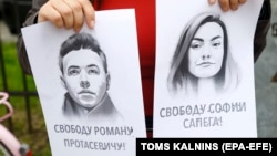 Protest la ambasada Belarus din Riga, Letonia, 25 mai 2021