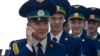 Світлини української льотчиці Надії Савченко, яку Росія утримує в СІЗО 