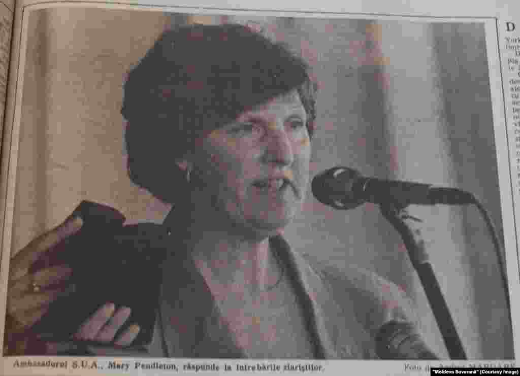 "Moldova Suverană", 16 septembrie 1993, ambasadoarea SUA în Republica Moldova Mary Pendleton