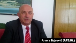 Izet Suljović