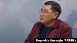 «Дат» газеттер жобасының жетекшісі, журналист Ермұрат Бапи. Алматы, 19 сәуір 2019 жыл.