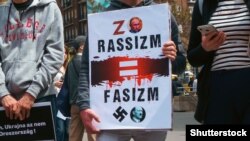 Під час акції з вимогою зупинити збройну агресію Росії проти України. Будапешт, Угорщина, 8 березня 2022 року
