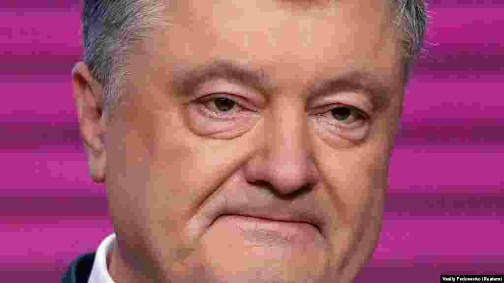 Prezident Petro Poroşenko, exit poll onıñ artta qalğanını bildirgen soñ, nutuqnen çıqışta buluna