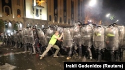 Полицейский спецназ на проспекте Руставели, 21 июня 2019 г.