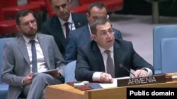 Mher Margarian, jermenski ambasador pri Ujedinjenim nacijama, obraća se Savjetu sigurnosti UN-a u New Yorku 15. septembar 2022. 