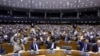 Votul din Parlamentul European are loc cu o zi înainte de viitorul summit UE-Ucraina de la Kiev. 