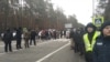 Рух автоколони до будинку Порошенка зупинила акція проти забудови водойм