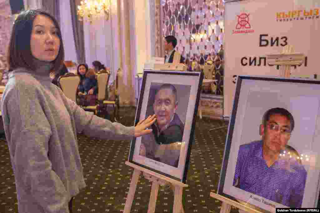 Октябрда өсмө илдетинен жабыркап жүргөн журналист, өмүрүнүн акыркы жылдарында маданият, маалымат жана туризм министри болуп иштеген Султан Жумагулов 59 жашында дүйнөдөн кайтты. (Сүрөттө Султан Жумагуловдун кызы Айгерим Жумагулова). 