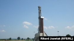 Slans gaz ýatagyny işleýän gural, Polşanyň Lebien obasy.