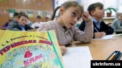 З 22 листопада більшість шкіл в Україні повернулися до очного формату навчання