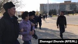 Задержания на пересечении проспектов Абулхаир-хана и Абая в Актобе. 26 октября 2019 года.