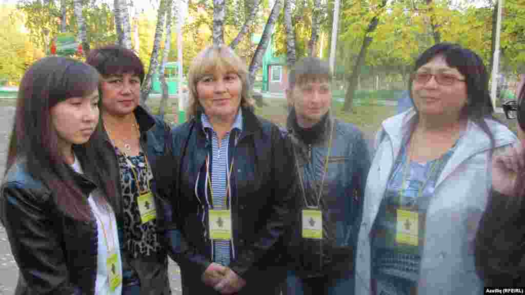 Делегатлар белән танышу