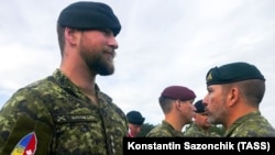 Канадські військові під час навчань в Україні