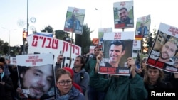 Qəzzada saxlanılan israilli girovların buraxılması tələbi ilə etiraz aksiyası