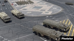 Ракетные комплексы «Искандер» во время военного парада в Ереване к 25-летию независимости Армении, 21 сентября 2016 г․