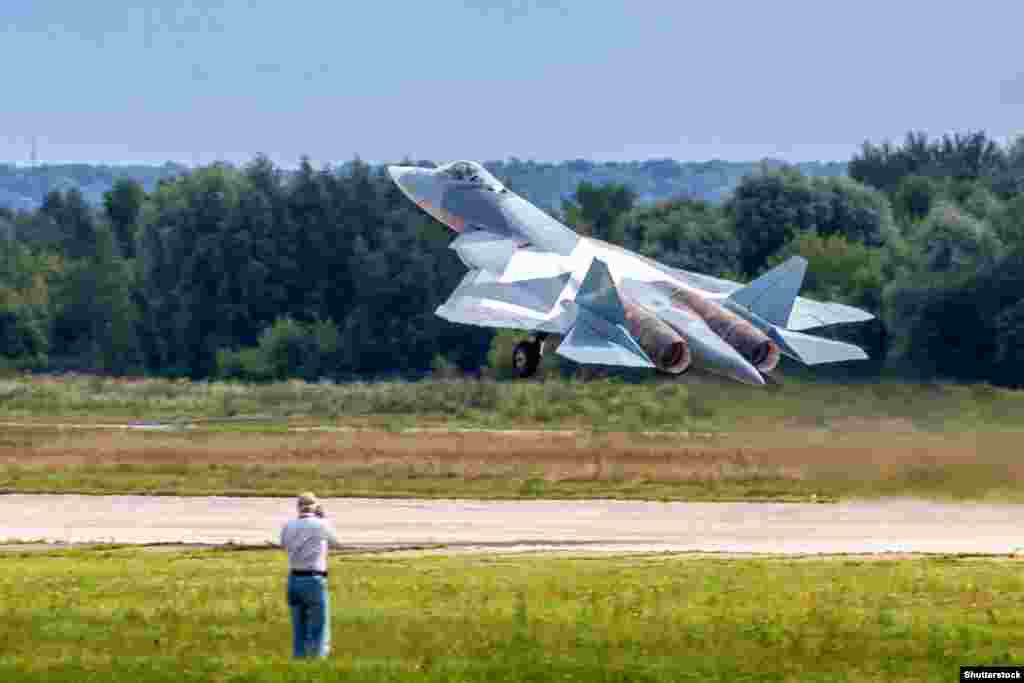 Линнетт Насбачер говорит, что программа российских Су-57, хоть ее в результате и урезали, не была пустой тратой средств