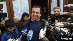 Armenia - Gagik Tsarukian talks to reporters outside a polling station in Arinj, 2Apr2017.