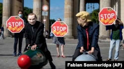 Demonstrație la Berlin, în vara acestui an, pentru un noua acord SART, Germania, 30 iunie 2020.