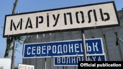 За даними поліції, підозрювані «обіймали керівні посади у незаконному збройному формуванні та брали безпосередню участь у бойових діях проти Збройних Сил України»