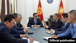 Встреча президента Садыра Жапарова с заместителем председателя Совбеза Таалатбеком Масадыковым. 