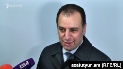 Armenia - Defense Minister Vigen Sargsian speaks to reporters in Yerevan, 31Oct2017.