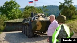 посол России в Армении Сергей Копыркин в Сюникской области, май 2021 г.