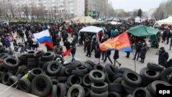Барикади біля Донецької ОДА, 11 квітня 2014 року