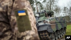 Міністерство оборони України замовило у компанії Rheinmetall додаткові 180 тисяч 35-мм боєприпасів для зенітної самохідної установки Gepard (фото архівне)