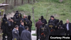 Armenia -- Special police at the site of a violent clash in Yerevan between two rival groups of armed men, 17 April 2010. (Photo courtesy of Gagik Shamshian.)