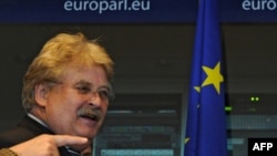 Председатель комиссии по внешним отношениям Европарламента Эльмар Брок (архив)
