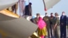 Українські військові показали відео, як рятували афганців біля аеропорту в Кабулі