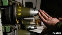 Йонас Гар Стьоре висловив сподівання, що європейська підтримка чеської ініціативи сприятиме тому, що Україна отримає велику кількість нових боєприпасів якнайшвидше.
