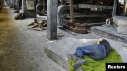 Teret vladine mjera fiskalne konsolidacije će podnijeti najširi sloj građana