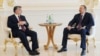 Встреча президента Азербайджана Ильхама Алиева (справа) и премьер-министра Венгрии Виктора Орбана, Баку, 30 июля 2012 г.