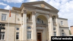 Նախկինում Հայաստանի նախագահի, այժմ՝ վարչապետի նստավայրը Երևան, Բաղրամյան 26 հասցեում, որխիվ