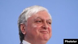 Armenia -- Foreign Minister Edward Nalbandian at a press conference in Yerevan, 22Jan2010