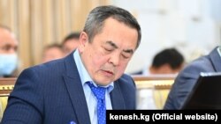 Тенгиз Бөлтүрүк.