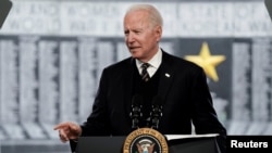 Președintele Joe Biden vorbind cu ocazia „Memorial Day”, Delaware Memorial Bridge, New Castle, Delaware, SUA, 30 mai 2021.
