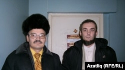 Рәфис Кашапов (сулда), Владимир Кауров