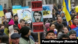 Un protest surprinzător a avut loc și în Kazahstan. Oamenii au spus că nu protestează împotriva Rusiei, ci a lui Vladimir Putin. 