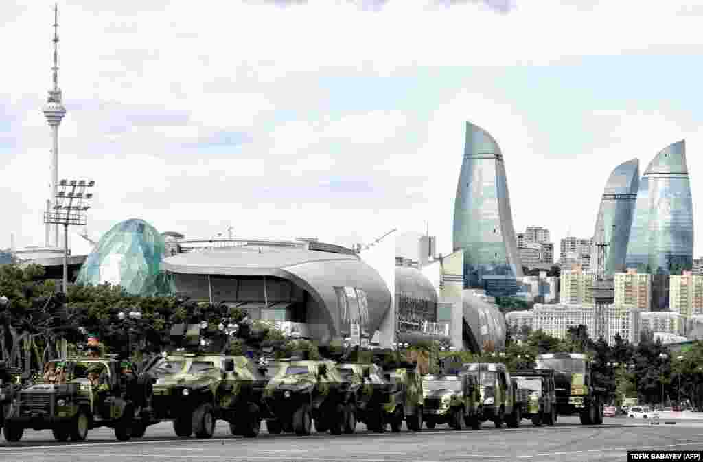 Azerbejdžan - Vojna parada u Bakuu, 21. juni 2013. Foto: AFP / Tofik Babayev
