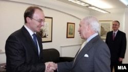 Милошоски најавува можна средба на преговарачите со медијаторот Нимиц 