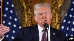 Presidenti i SHBA-së, Donald Trump, gjatë një konference, më 18 shkurt 2025.