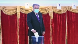 Эмомали Рахмон проголосовал на выборах президента Таджикистана, Душанбе, 11 октября 2020 года