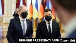 Olaf Scholz și Volodimir Zelenski, Kiev, 14 februarie 2022.
