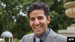 دکتر کامیار علایی 