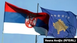 Flamujt e të dyja shteteve