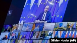 Liderii Uniunii Europene în cadrul unui summit în format videoconferință