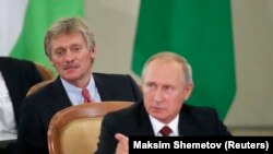 Дмитрий Песков и Владимир Путин